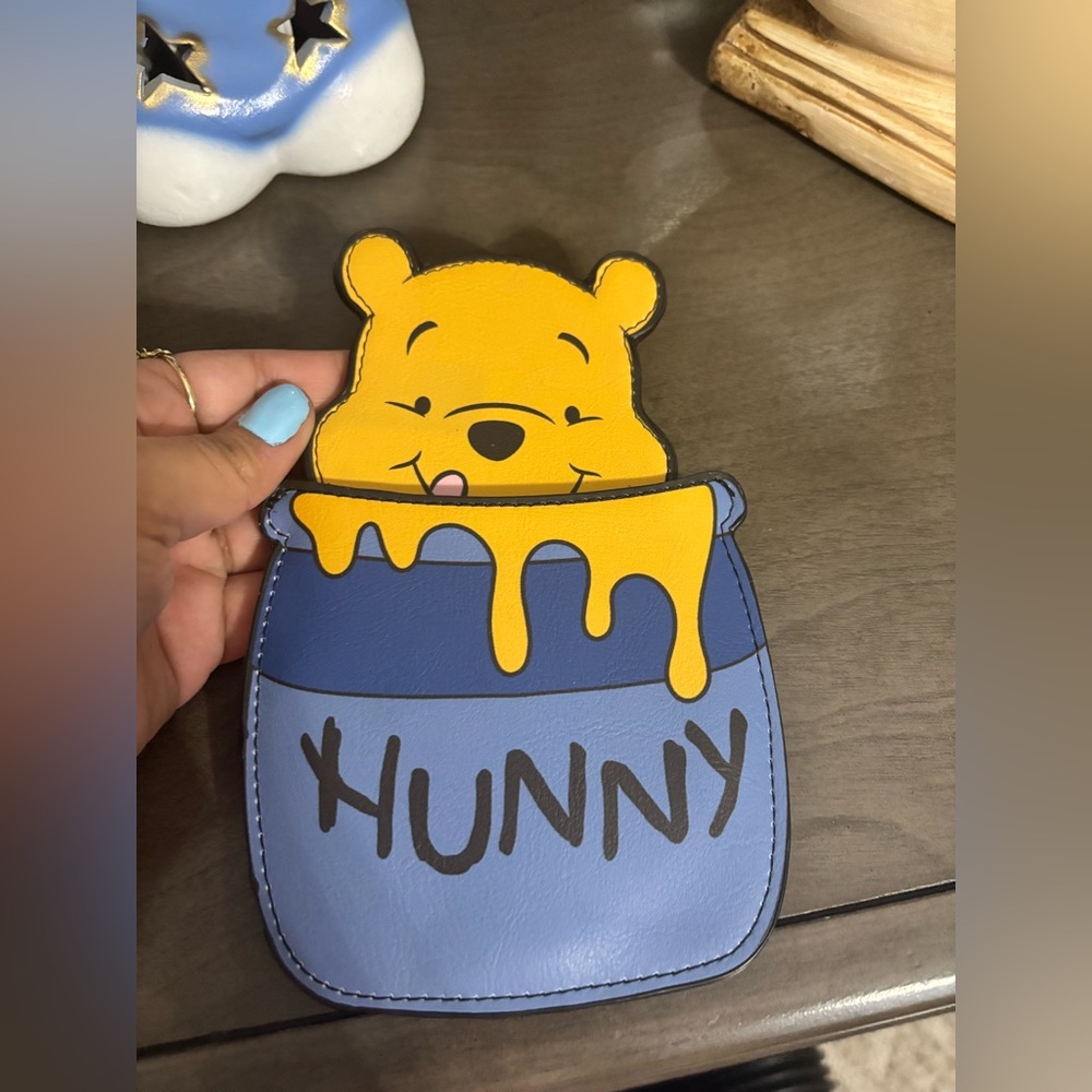 Pooh bear card slot wallet